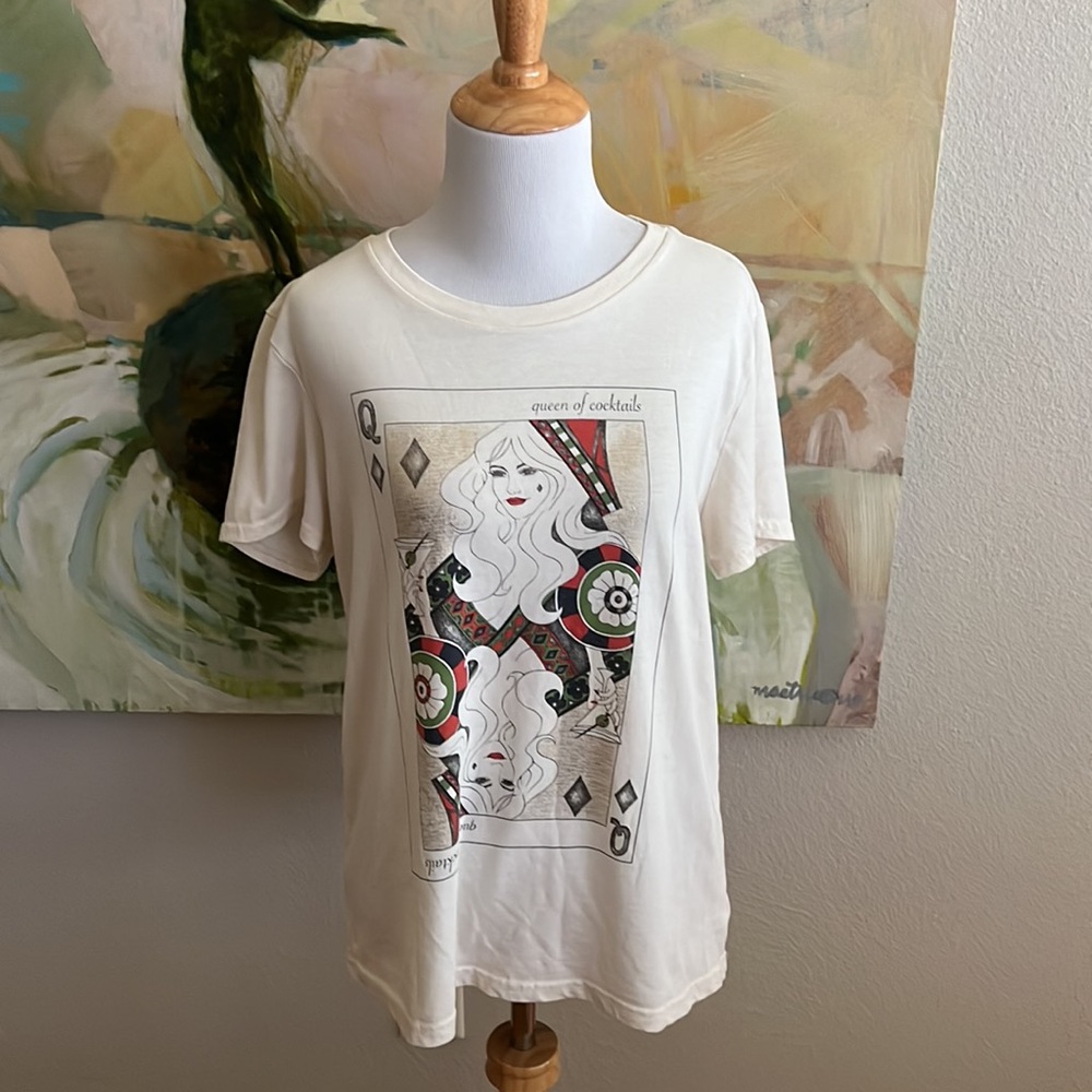 Iucky brand Queen of Cocktails Queen of Hearts short sleeve shirt Medium